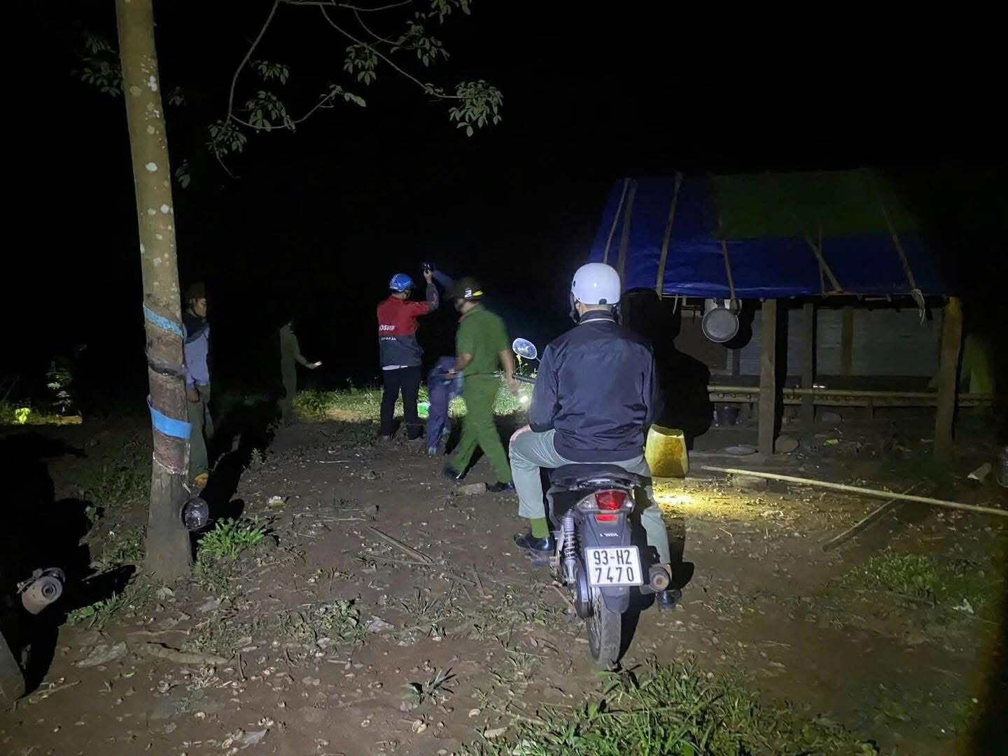 500 cảnh sát và 48 giờ nghẹt thở truy bắt nghi phạm bắn chết 3 người trong 1 gia đình ở Đồng Nai- Ảnh 3.
