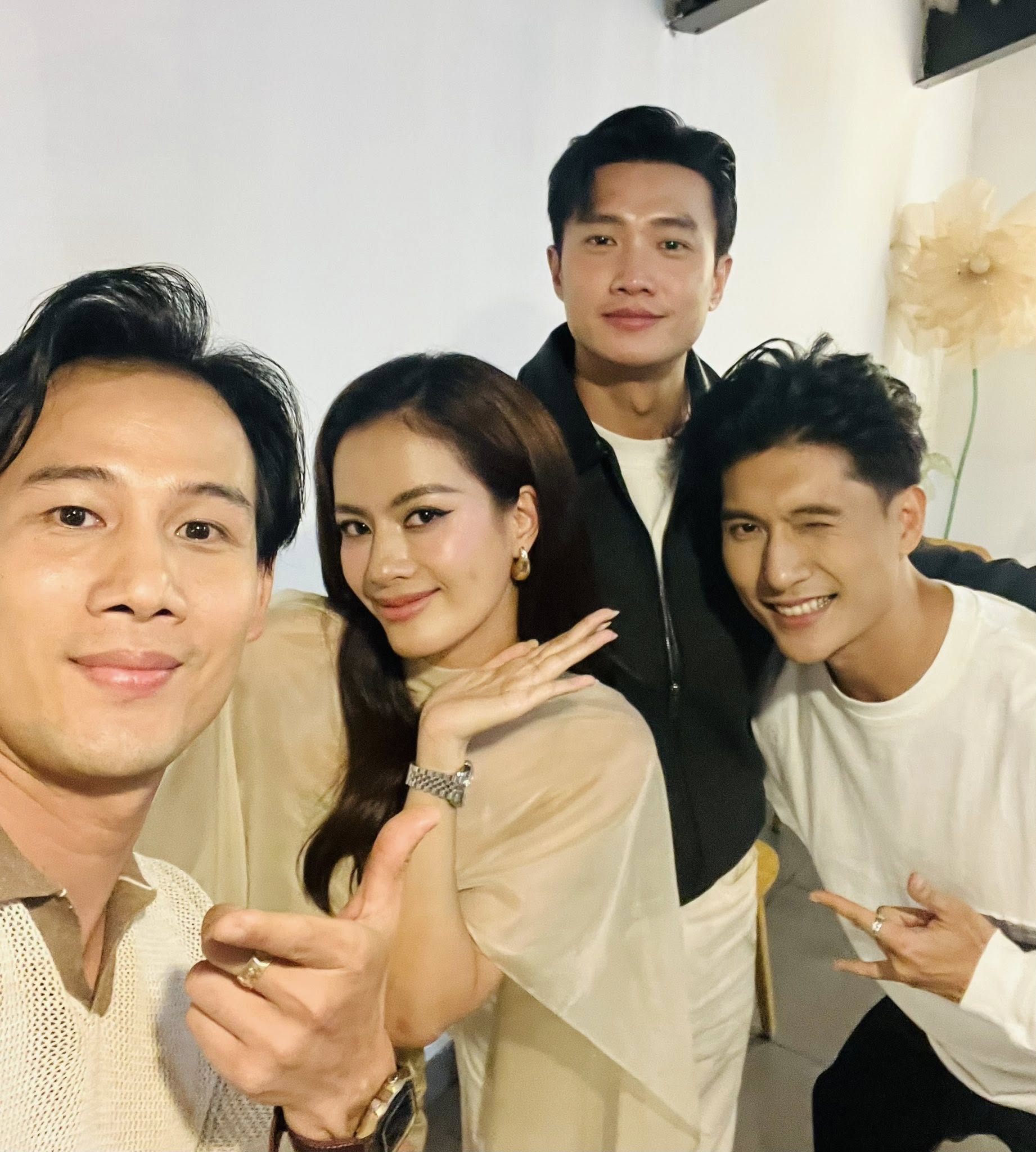 Nam thần Vbiz 20 năm rồi vẫn chẳng chịu già, còn giữ “kỷ lục” cả showbiz không ai dám giành- Ảnh 8.