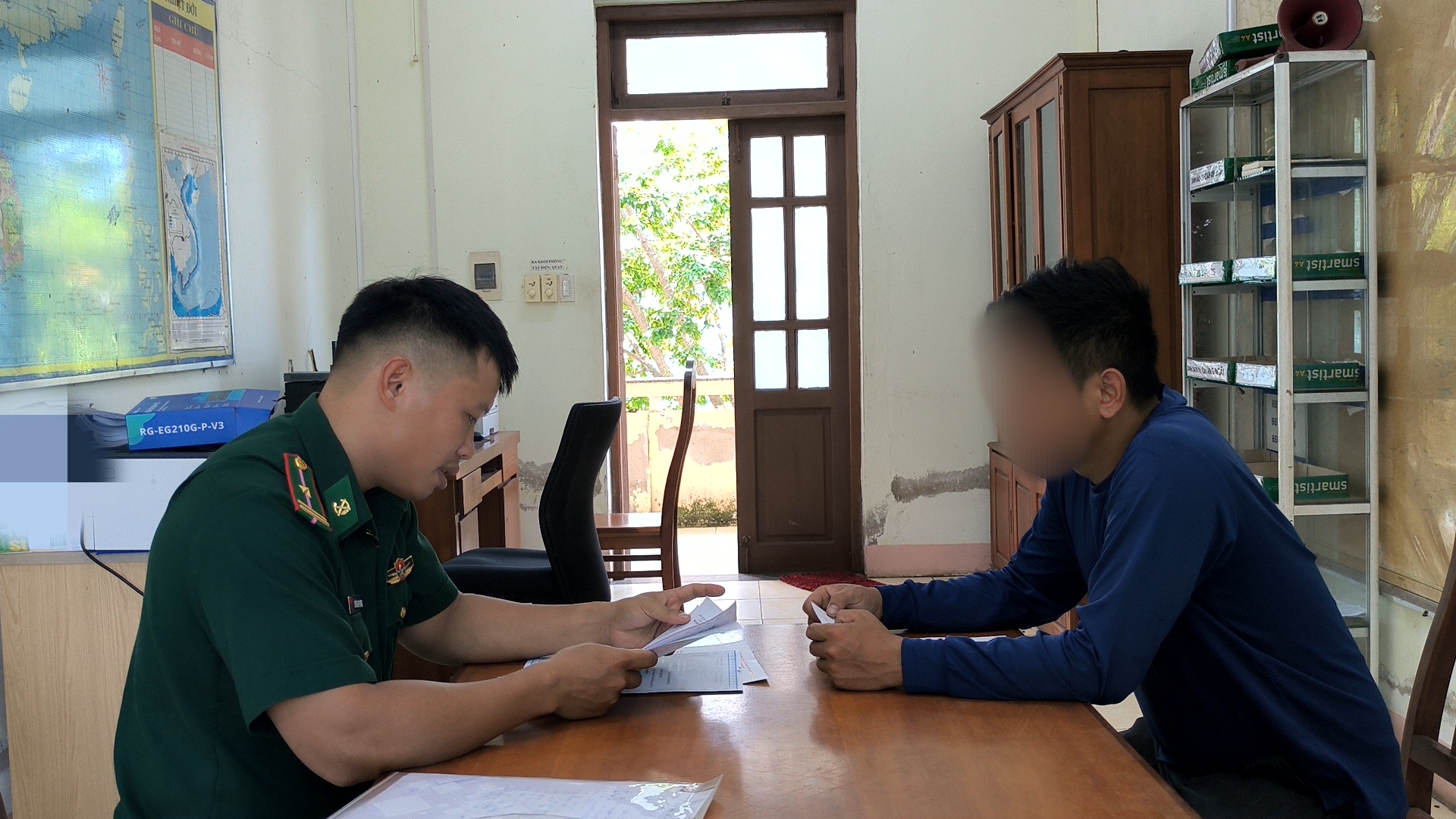 Dịch vụ du lịch "chui" ở biển Đà Nẵng, du khách coi chừng tiền mất tật mang- Ảnh 2.