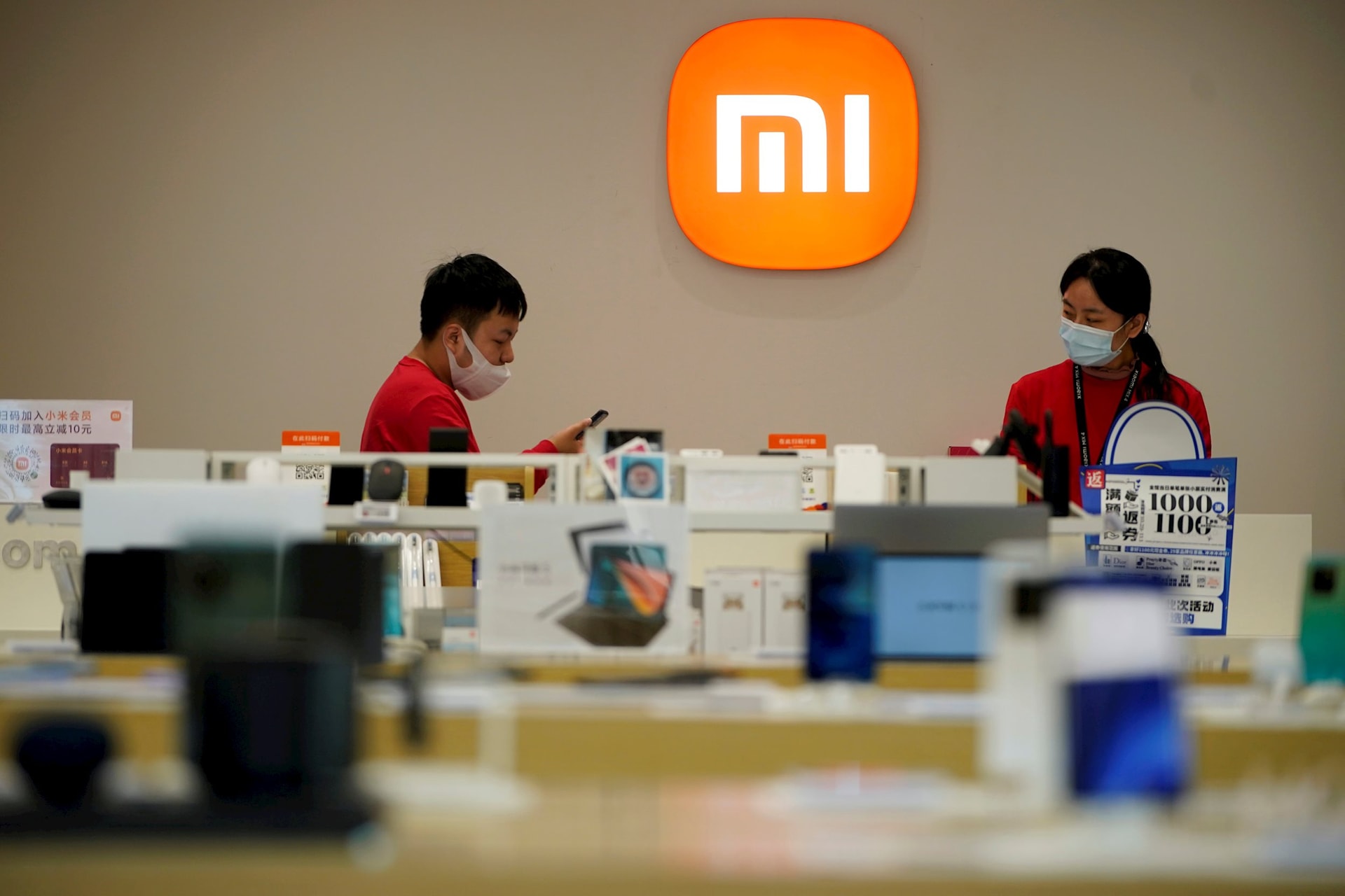 "Bắt chước iPhone nhiều đến phát ngại", vì sao điện thoại Xiaomi vẫn rất được ưa chuộng ở Việt Nam?- Ảnh 1.