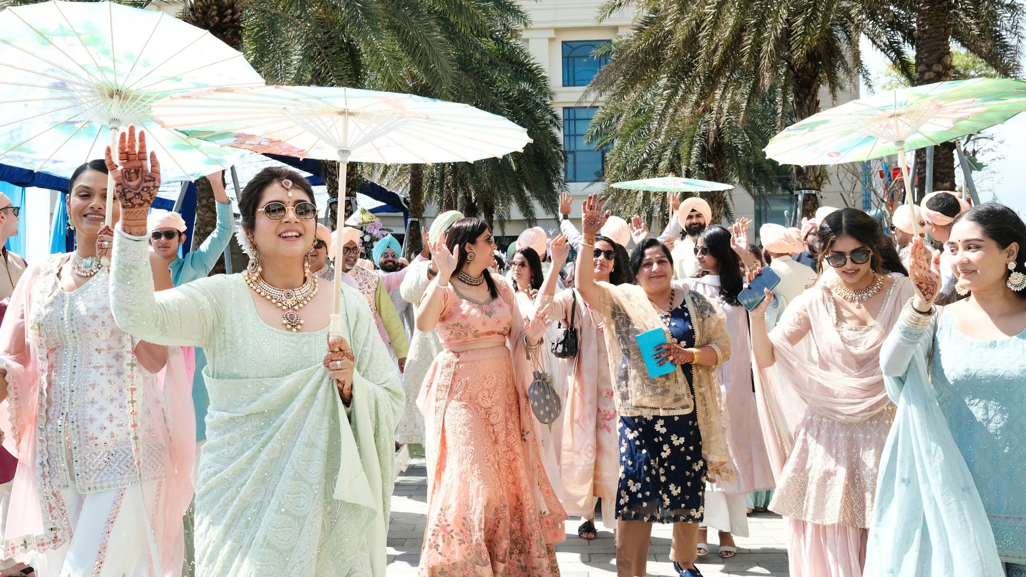 30 công ty Ấn Độ cùng lúc "đổ bộ" Đà Nẵng tìm điểm tổ chức lễ cưới cho người siêu giàu- Ảnh 3.