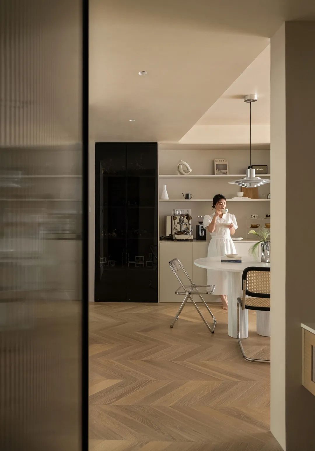 Cô gái 27 tuổi sống một mình trong căn hộ 100m2 tận hưởng cuộc sống độc thân, chưa vội lấy chồng vẫn hài lòng- Ảnh 7.