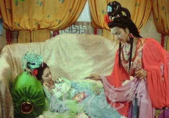 Nữ yêu quái mạnh nhất "Tây du ký 1986" giờ ra sao?- Ảnh 1.