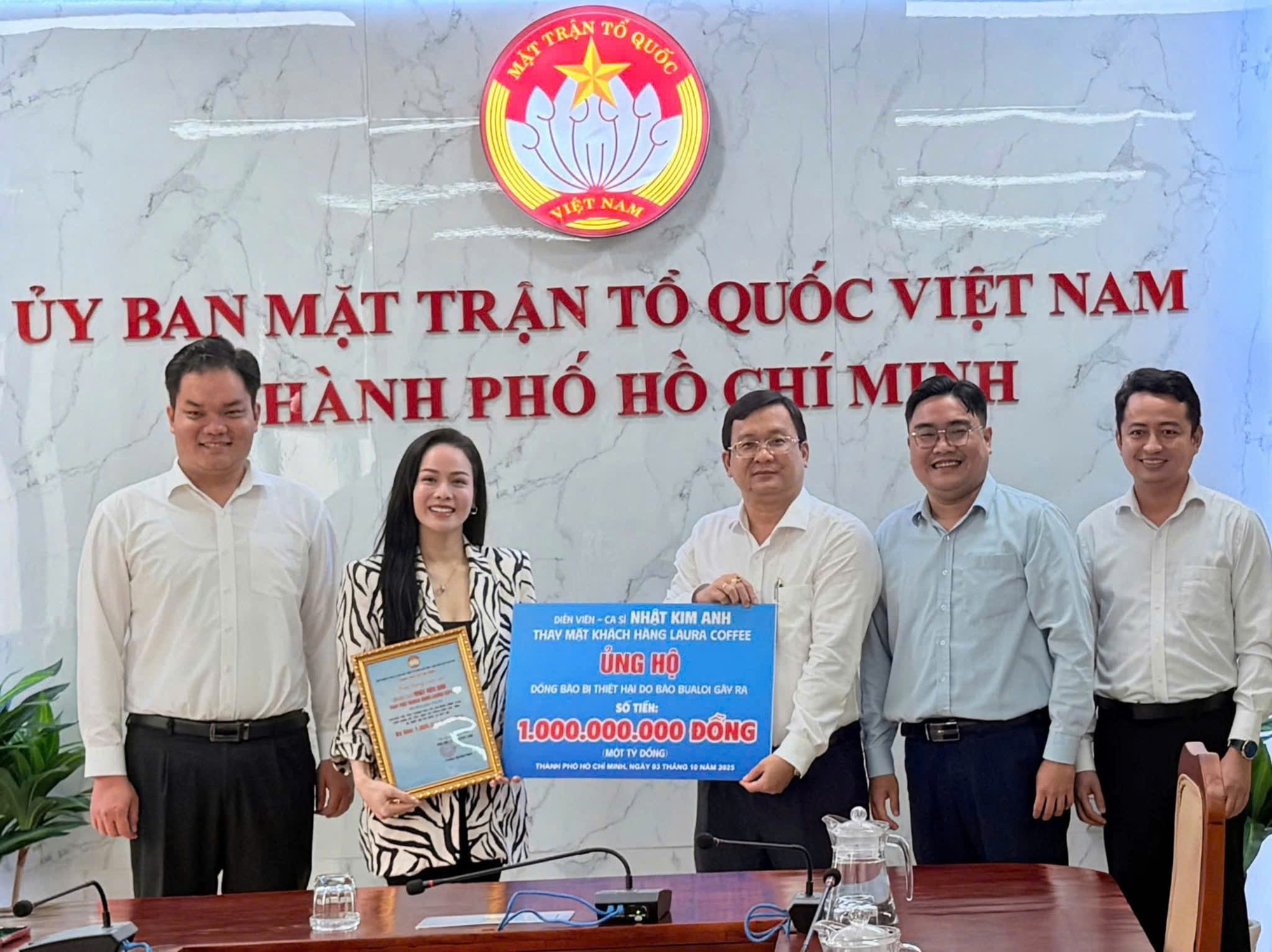 Hồ Ngọc Hà, Phương Mỹ Chi và dàn sao tham gia Chung Tay Vì Đồng Bào- Ảnh 3.