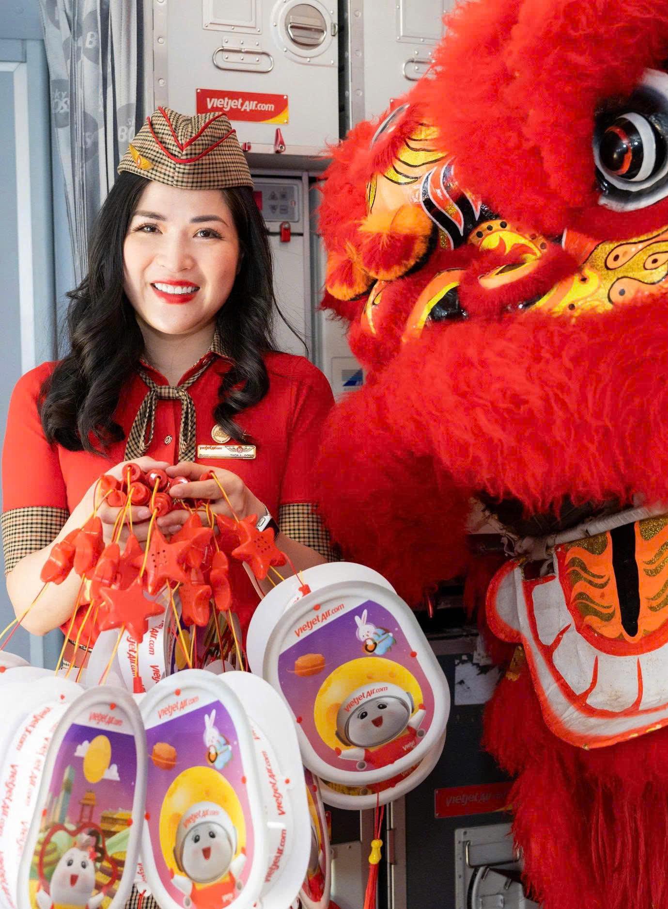Đón Trung thu ấm áp, đoàn viên cùng những hành trình bay Vietjet- Ảnh 2.