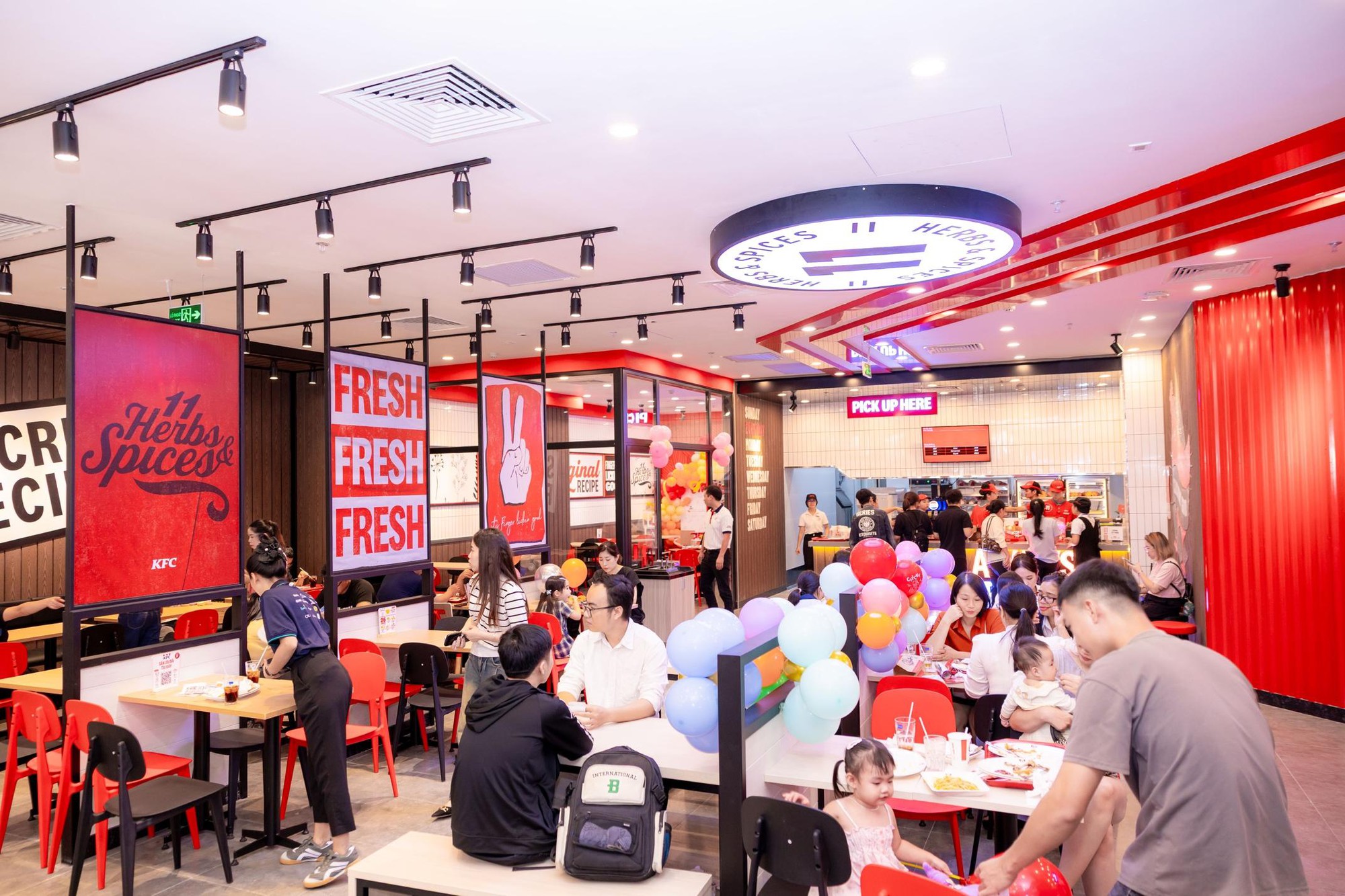 Khai trương Vincom Mega Mall Royal Island mới tại Hải Phòng- Ảnh 5.