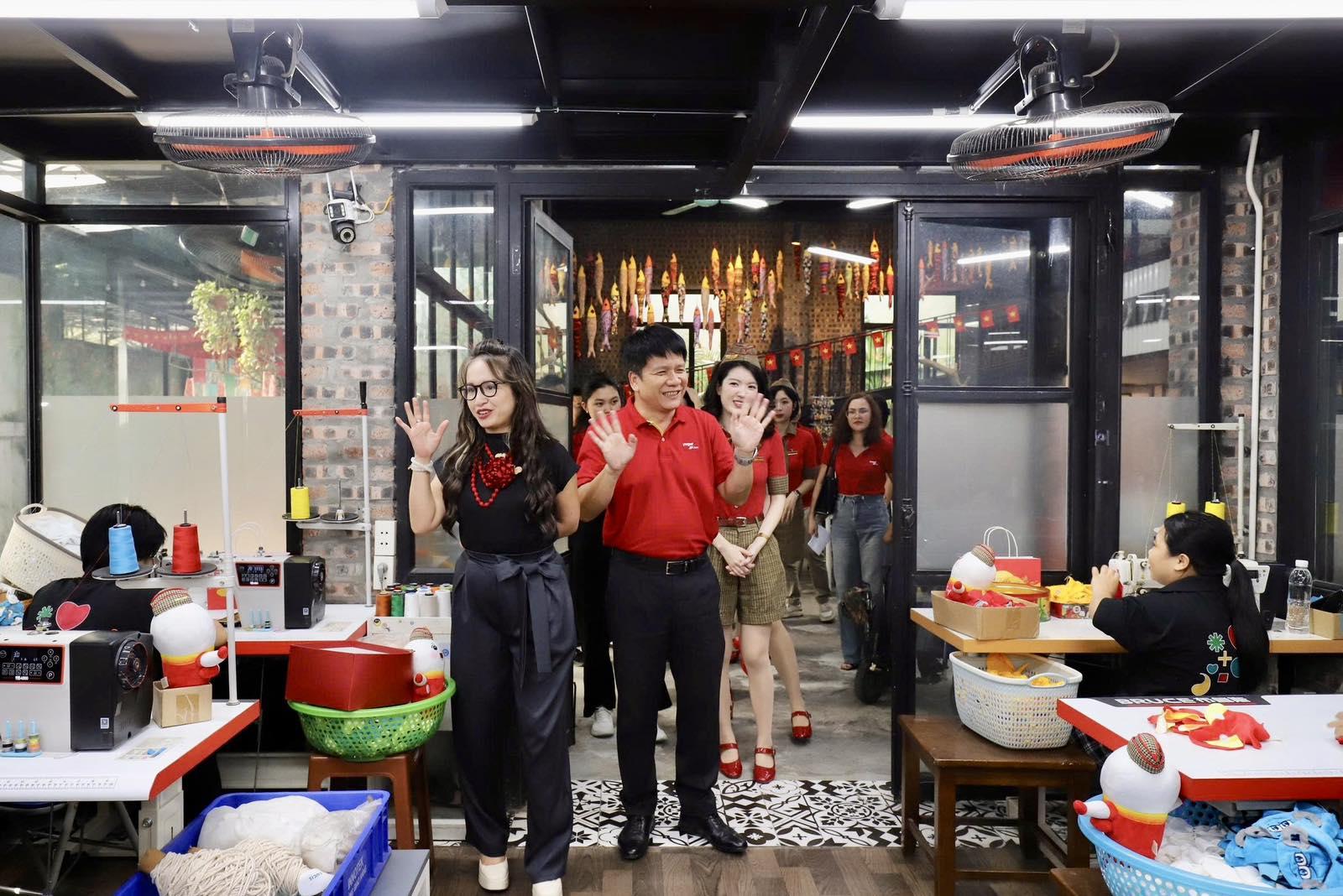 Đón Trung thu ấm áp, đoàn viên cùng những hành trình bay Vietjet- Ảnh 7.