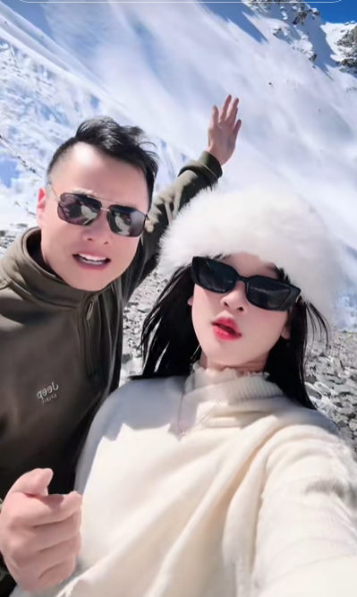 "Bạn gái kém 26 tuổi của Tôn Bằng" là ai mà đang tái hiện cuộc sống trên ngôi nhà di động như Hằng Du Mục?- Ảnh 6.