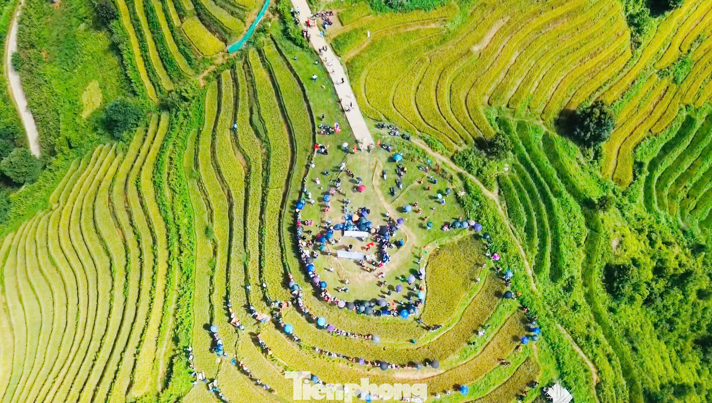 Rực rỡ, bát ngát ruộng bậc thang ở Xím Vàng- Ảnh 2.