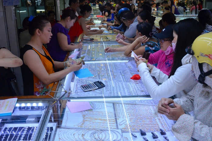 Giá vàng hôm nay, 7-10: Tiếp tục bật tăng mạnh- Ảnh 1.