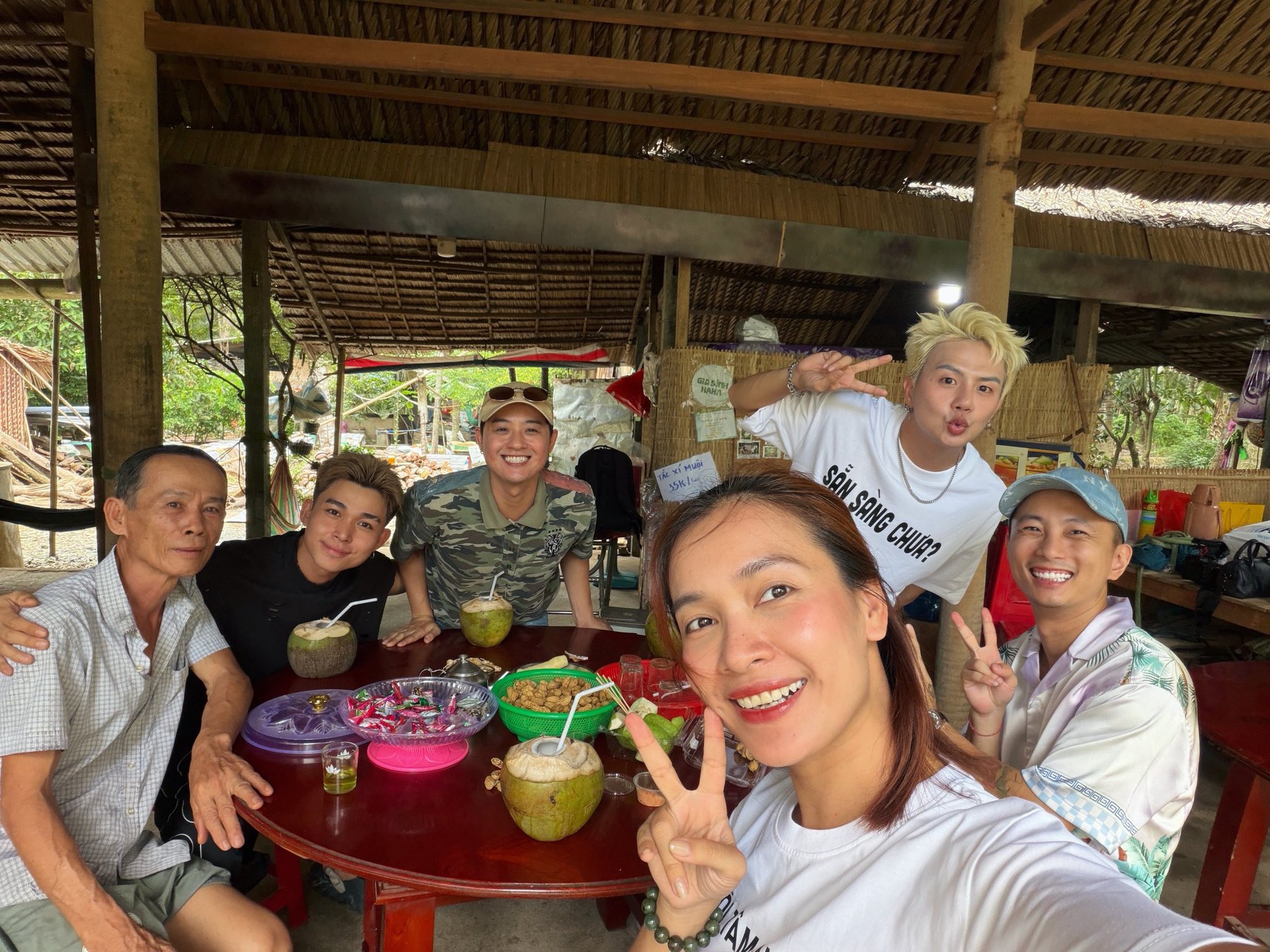 1 thành viên trong Gia đình Haha đang bị cô lập?- Ảnh 4.