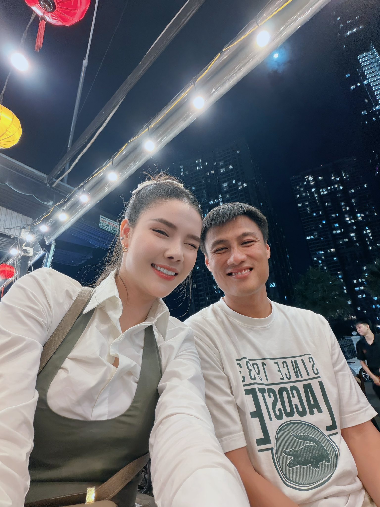 Vợ chồng Mạc Hồng Quân - Kỳ Hân bỗng gọi tên Ly Kute, đọc thẳng từ 