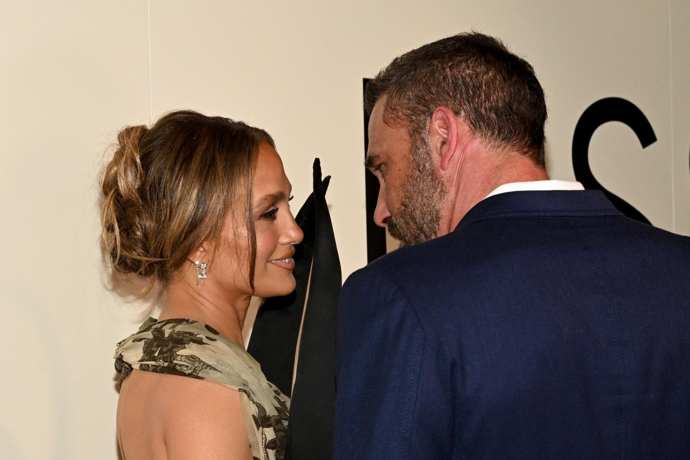 Jennifer Lopez tình tứ bên Ben Affleck- Ảnh 5.