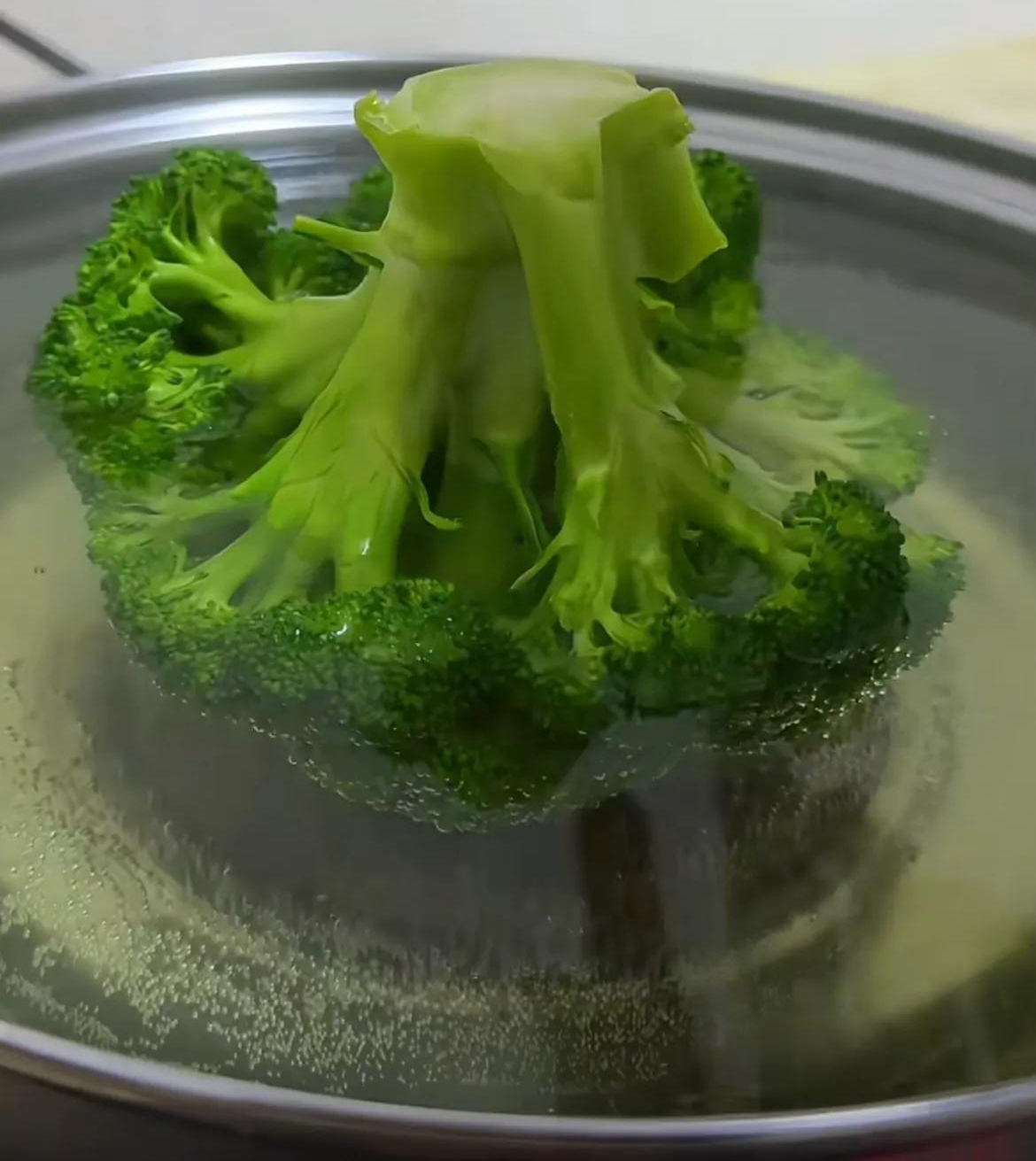 Thánh thần ơi 6 mẹo nhà bếp này đỉnh quá đáng, ai nghĩ ra đúng là thiên tài!- Ảnh 1.