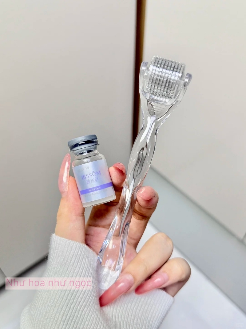 Tôi bất ngờ vì dùng serum collagen kèm cây lăn kim, ban đầu hơi sợ nhưng càng dùng lại thấy da càng đẹp- Ảnh 9.