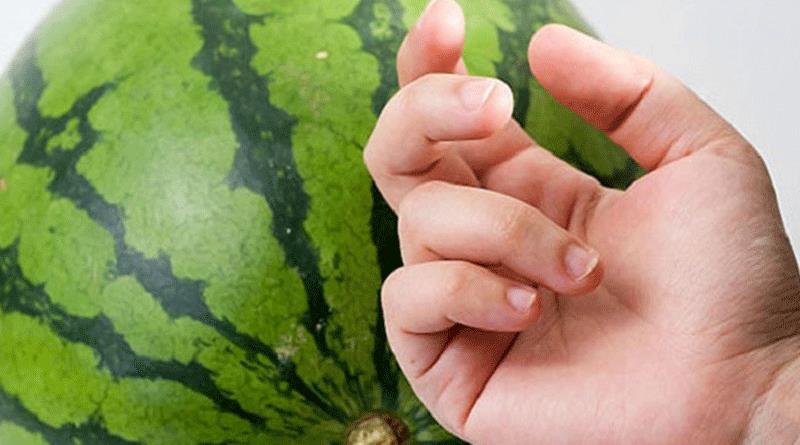 Nhờ lão nông trồng dưa hấu nhắc nhở, tôi vội "mách" lại cho người nhà, kể từ đó đều mua được loại ngon "10 quả như 1"- Ảnh 4.