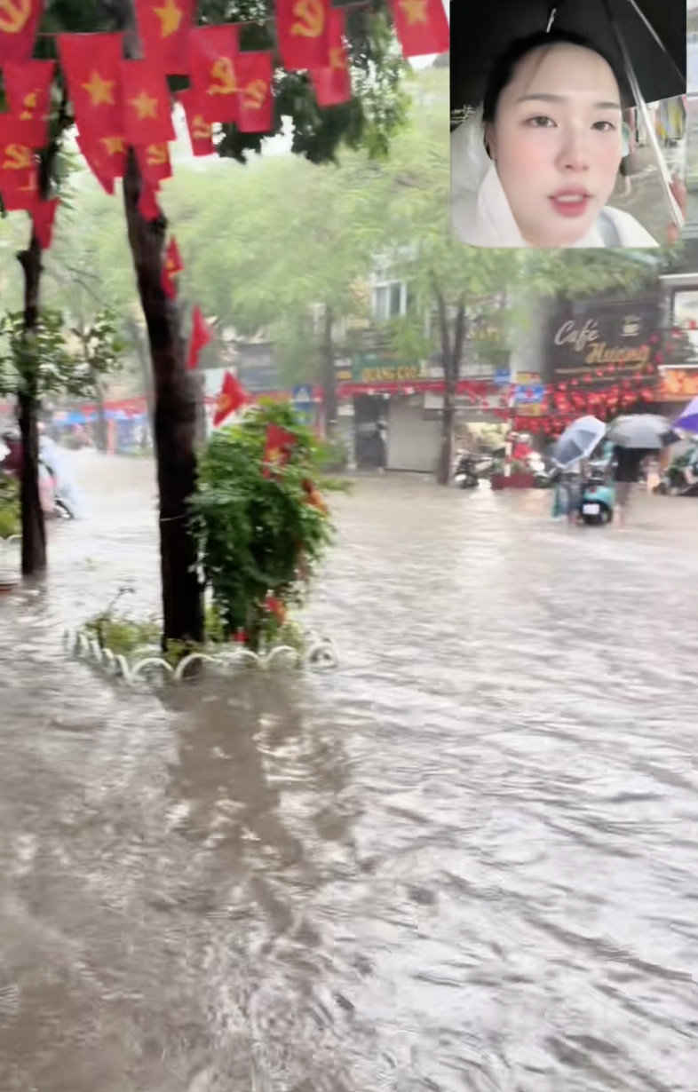 Vợ Duy Mạnh mặc đồ như 