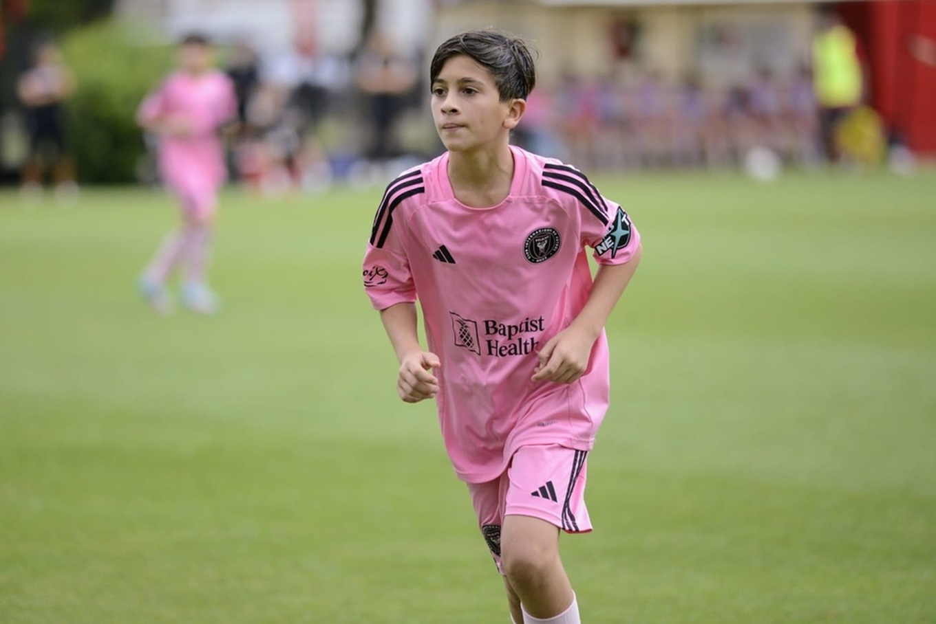 “Gen Alpha” sẽ thống trị làng túc cầu tương lai: Ronaldo Jr., Thiago Messi và hội “F1 quyền lực”- Ảnh 2.