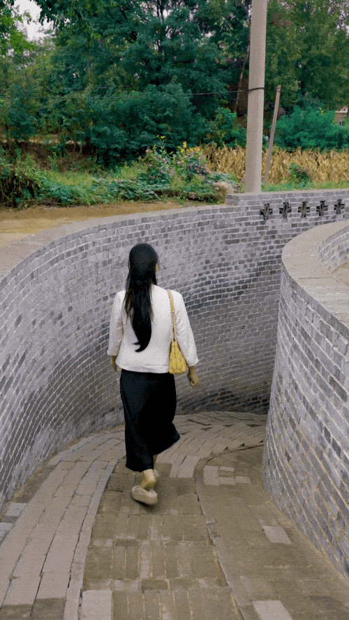 Bên trong 10.000 ngôi nhà nằm sâu dưới 7m đất: Đẳng cấp Trung Quốc, đời người phải thấy qua một lần- Ảnh 6.