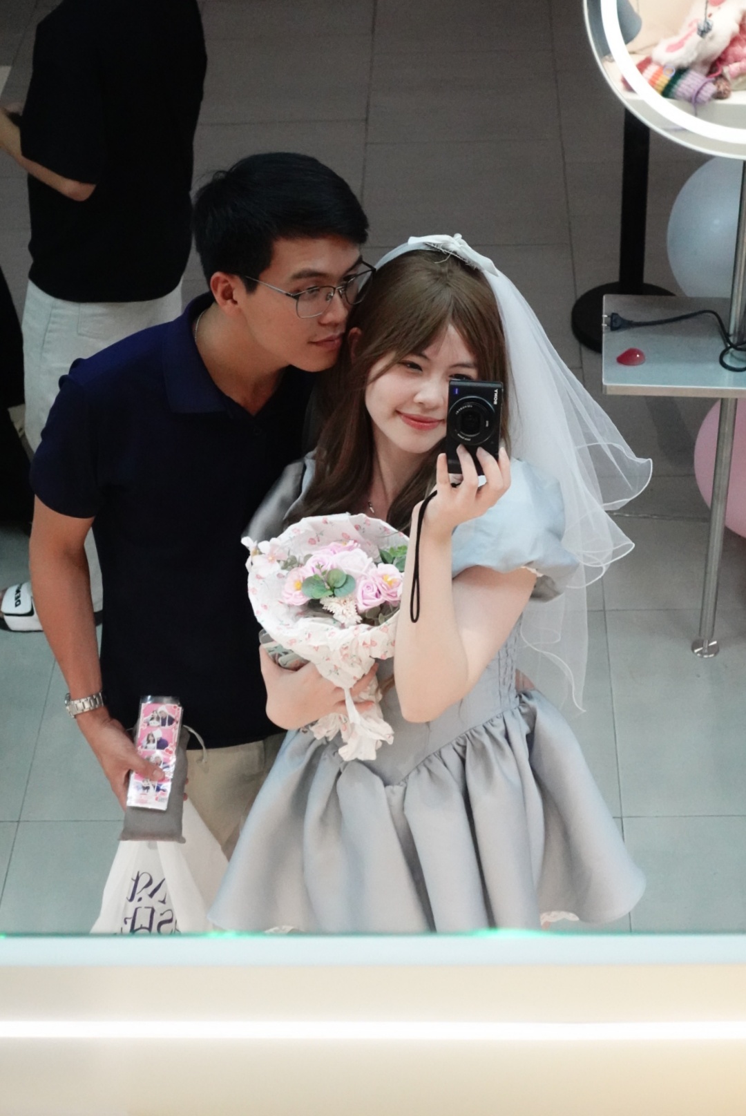 &ldquo;Phấn đấu mỗi nh&agrave; c&oacute; 1 b&aacute;c sĩ&rdquo;: Ch&agrave;ng trai lần đầu ra mắt, chưa kịp r&oacute;t nước đ&atilde; xin... xem đơn thuốc!- Ảnh 1.