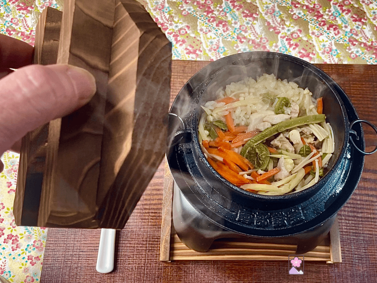 Phở Việt lên đài Hàn Quốc, không phải loại thường thấy, du khách nhận xét: 