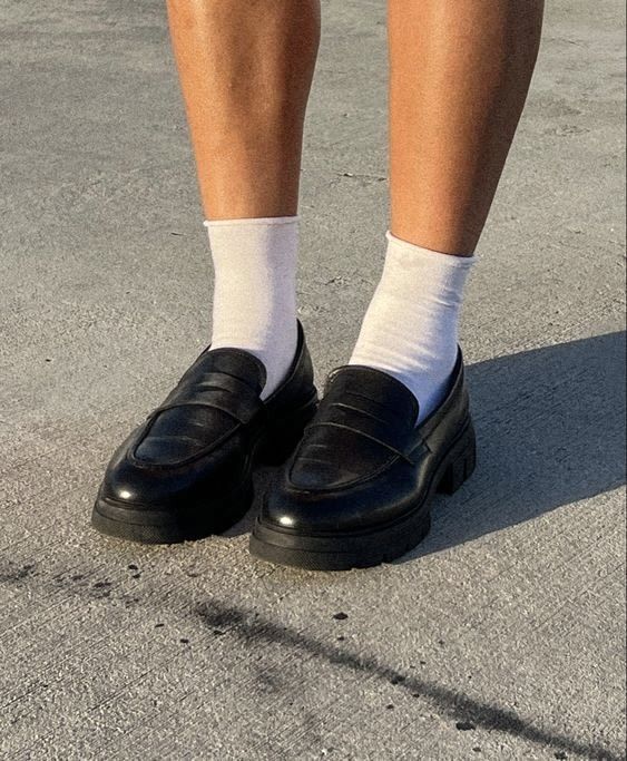 Năm 40 tuổi, t&ocirc;i nhận ra 3 b&iacute; quyết để m&ugrave;a thu mặc vừa trẻ vừa sang- Ảnh 9.