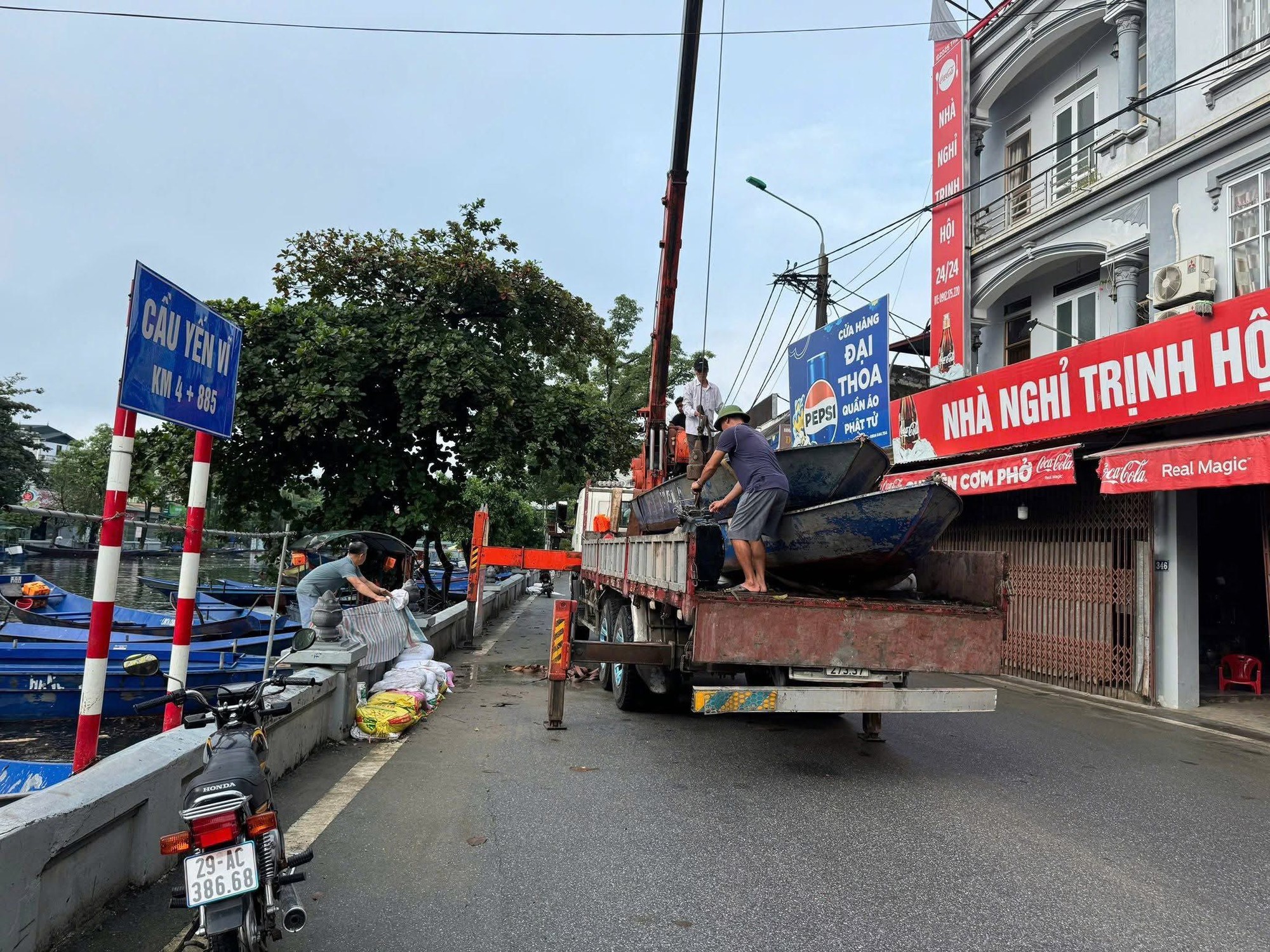Cả nước bật “chế độ cứu trợ khẩn cấp” hướng về Thái Nguyên- Ảnh 7.