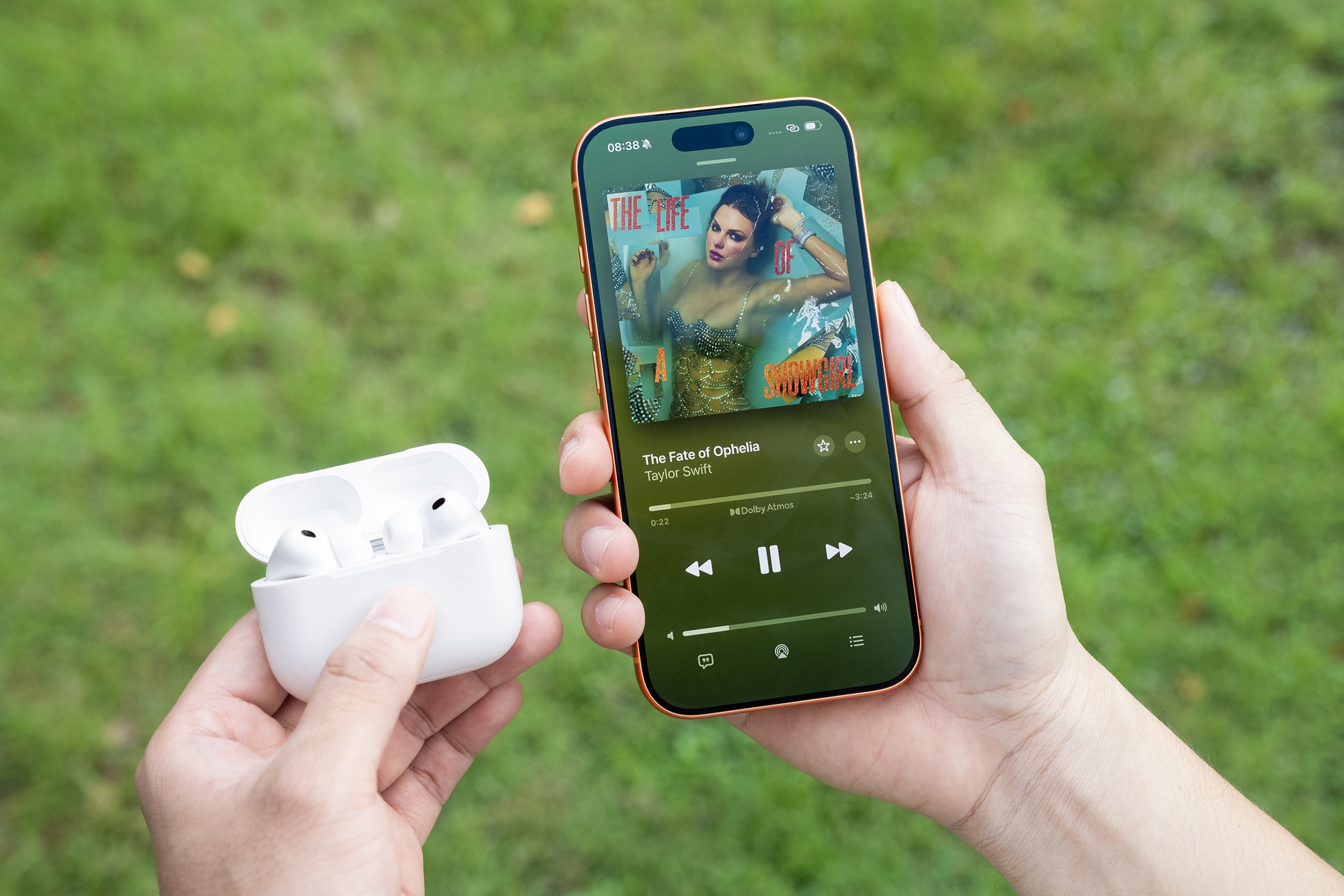 Apple Music “lột xác” trên iOS 26: Nghe nhạc mượt như DJ, biến iPhone thành mic hát nhạc tại nhà!- Ảnh 1.