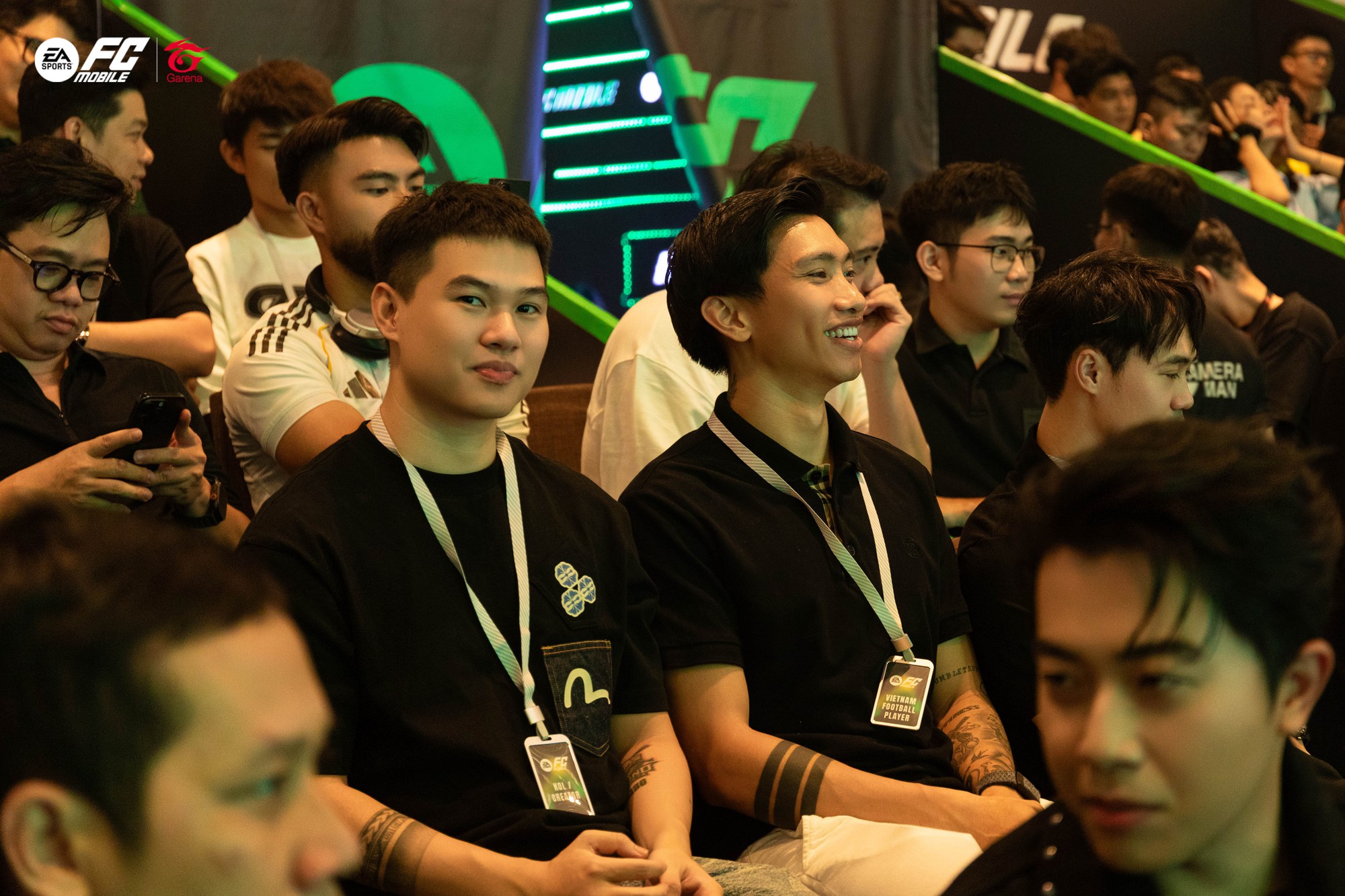 Văn Toàn đối đầu Văn Hậu trong trận cầu đặc biệt của FC Mobile Việt Nam, game thủ Việt đón tin vui lớn- Ảnh 8.