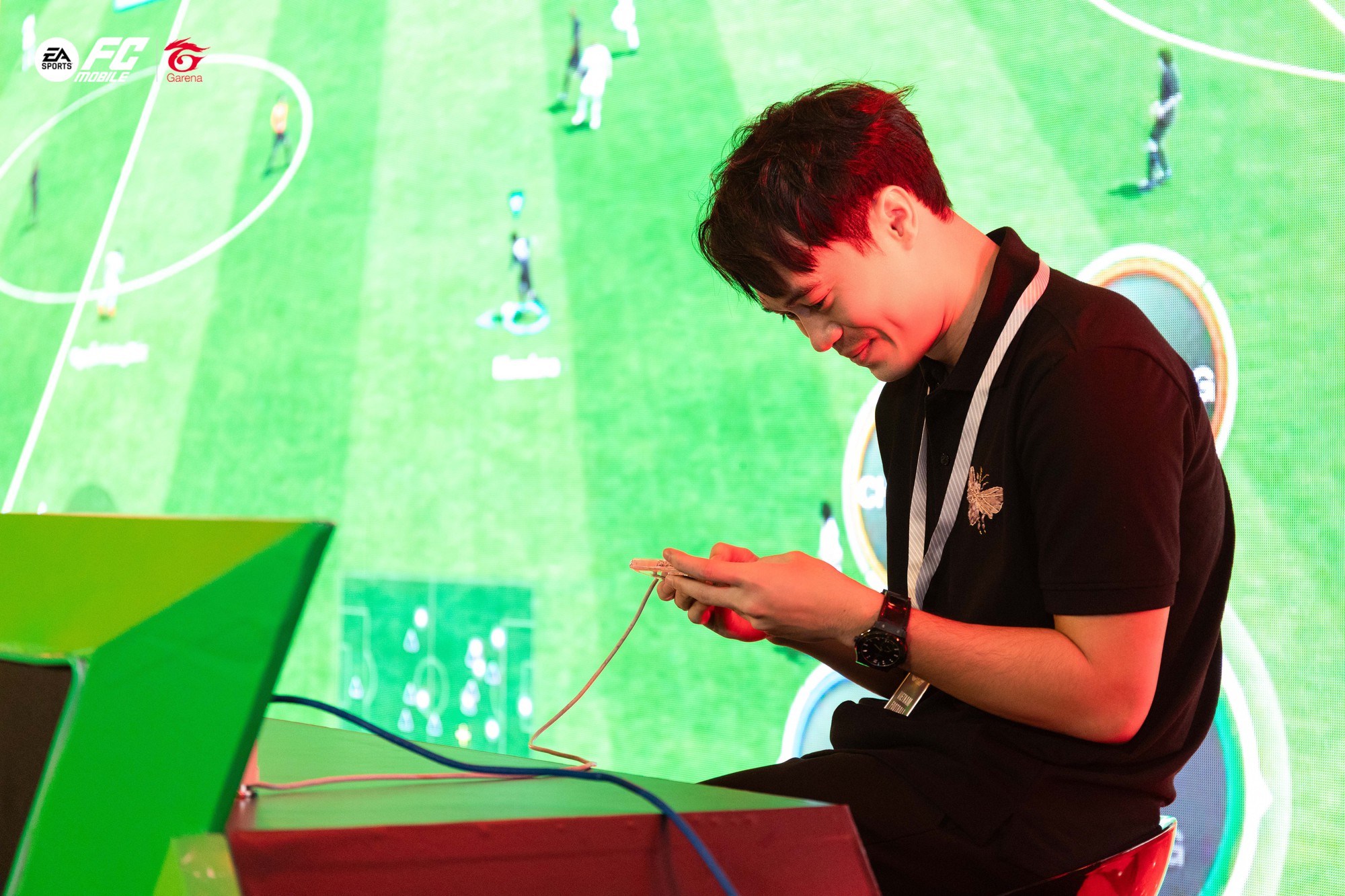 Văn Toàn đối đầu Văn Hậu trong trận cầu đặc biệt của FC Mobile Việt Nam, game thủ Việt đón tin vui lớn- Ảnh 4.
