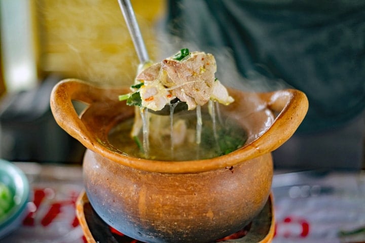 Phở Việt lên đài Hàn Quốc, không phải loại thường thấy, du khách nhận xét: 