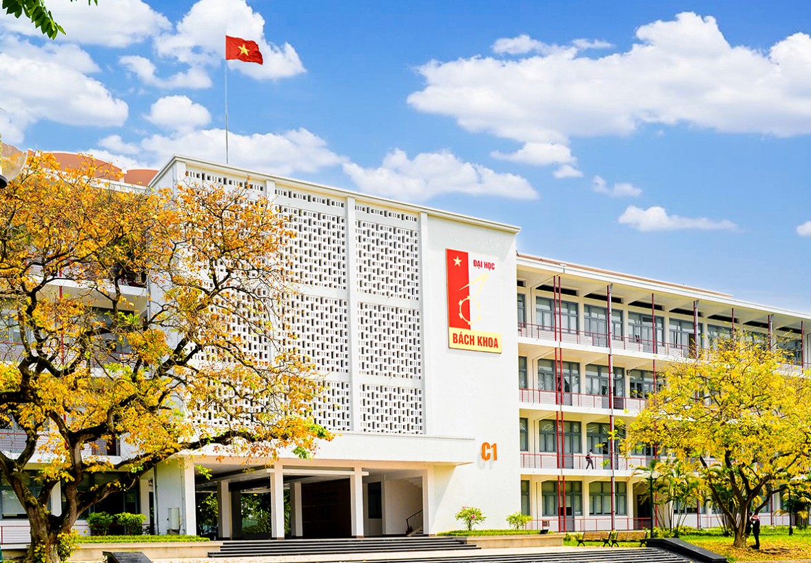 Danh sách 14 đại học trong câu lạc bộ "doanh thu nghìn tỷ" tại Việt Nam- Ảnh 2.