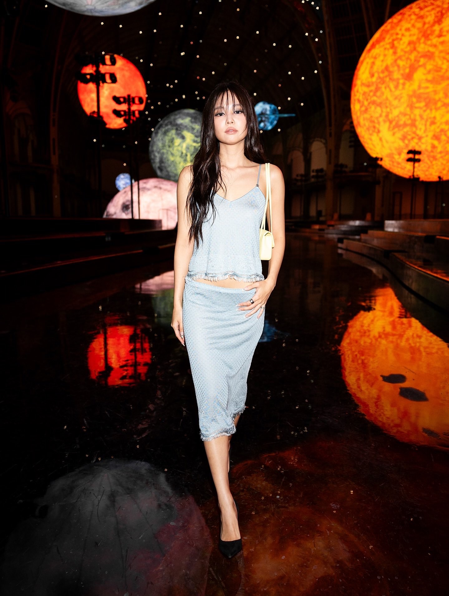 Jennie đi trễ vì được dàn xếp làm nữ chính Chanel?- Ảnh 4.