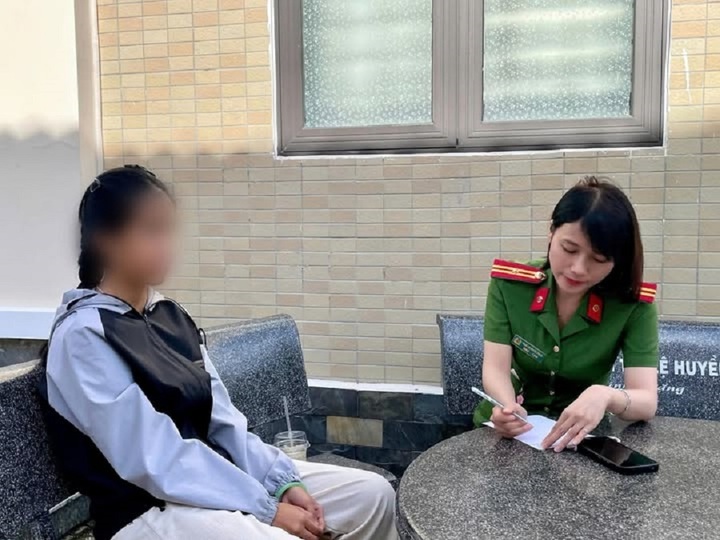 Nữ sinh viên bị 'công an giả' thao túng tâm lý, suýt mất 300 triệu đồng- Ảnh 1.