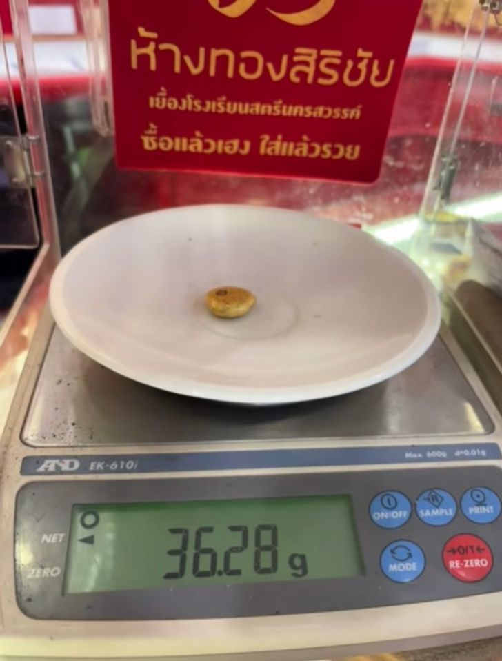 Mang số vàng bị cháy đen đi kiểm tra, khách hàng sốc nặng khi bán được 82 triệu đồng- Ảnh 3.