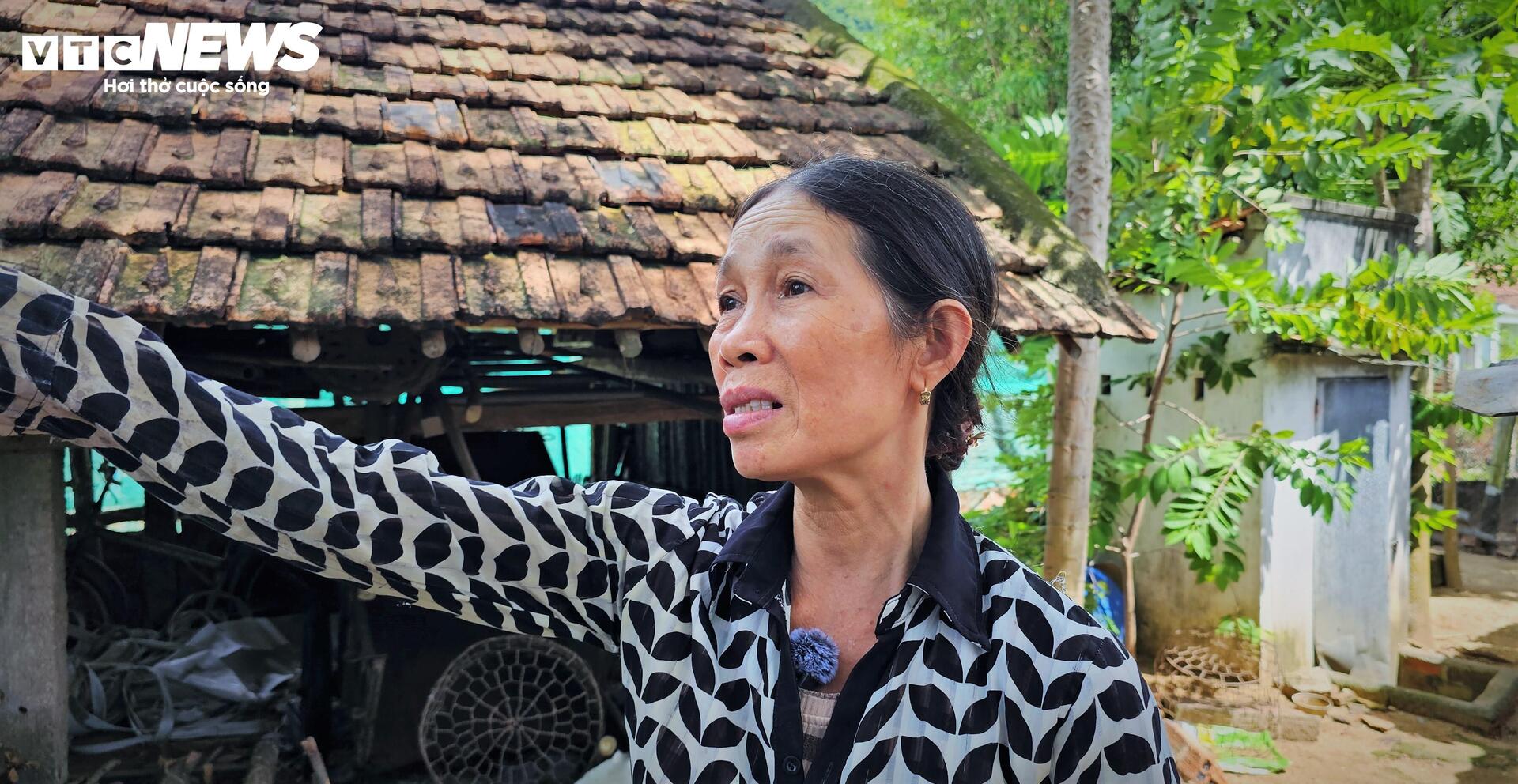 4 năm sau sạt lở kinh hoàng, người dân dưới chân núi Cấm vẫn ôm đồ đi ở nhờ- Ảnh 8.