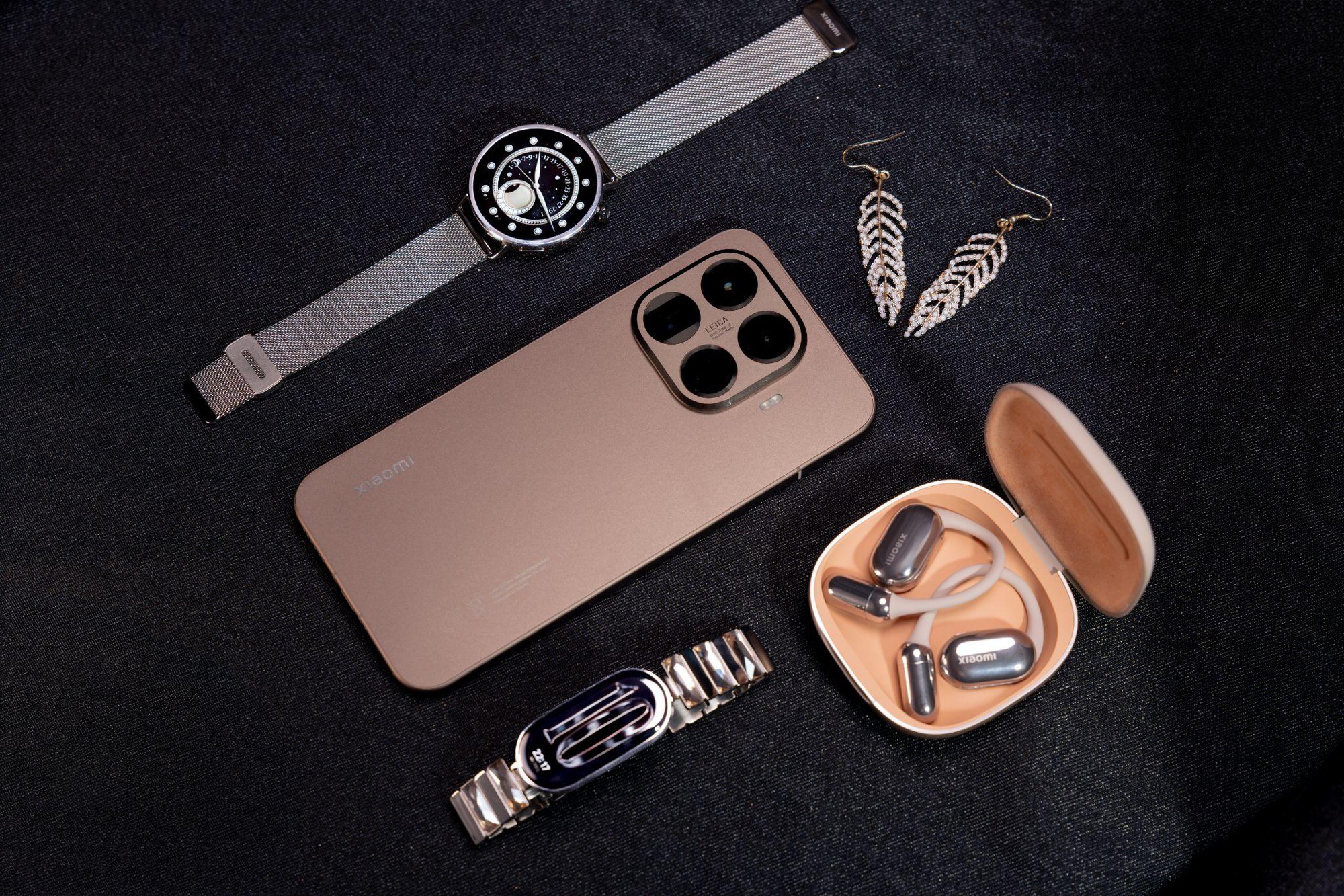 Xiaomi Gold Collection với Xiaomi 15T Series cùng loạt thiết bị đeo thông minh: Khi công nghệ khoác lên mình sắc vàng thời thượng- Ảnh 2.