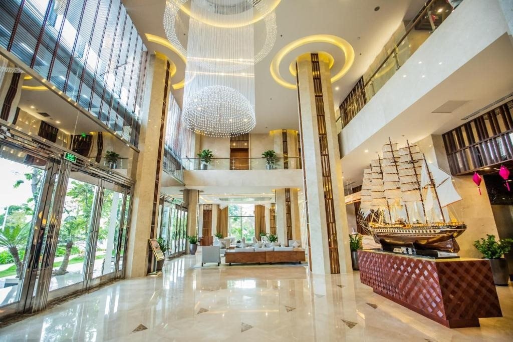 Đại gia U60 kín tiếng đứng sau khách sạn 5 sao 18 tầng đầu tiên ở Thanh Hóa, 'đánh chiếm' sang Quảng Ninh xây chuỗi- Ảnh 4.
