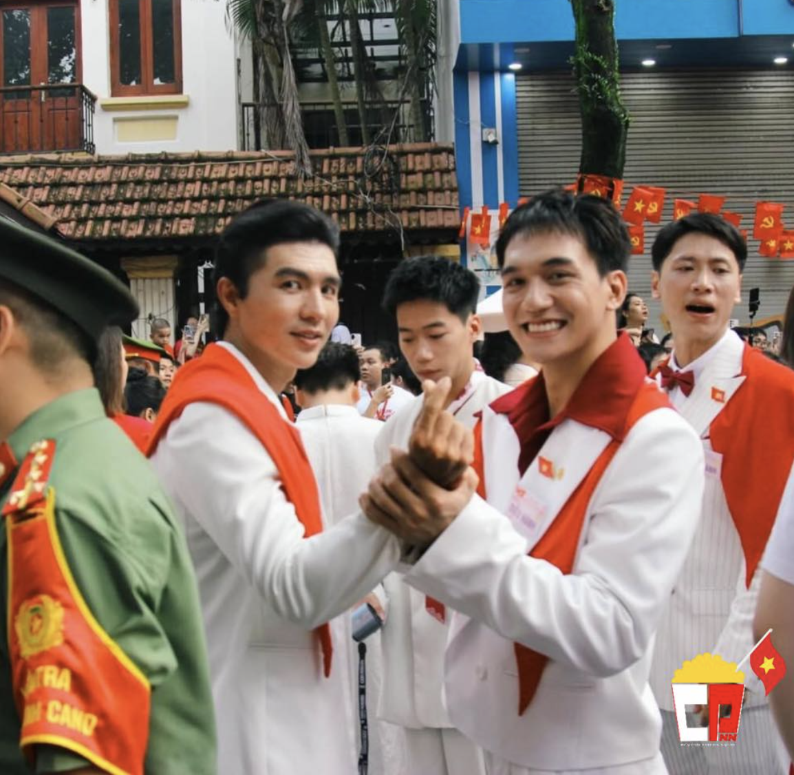 Phản ứng kỳ lạ của Steven Nguyễn khi bị 