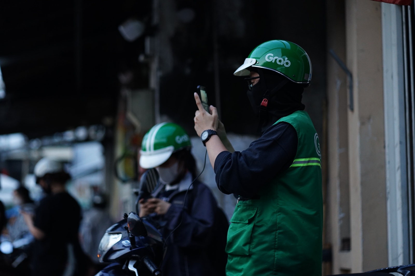 TP.HCM: "Vượt sông" về nhà- Ảnh 14.