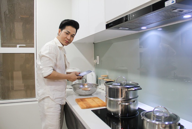 Ca sĩ Việt 4 lần chết hụt gang tấc: Bị đột quỵ 2 lần, lập sẵn di chúc phòng bất trắc- Ảnh 5.