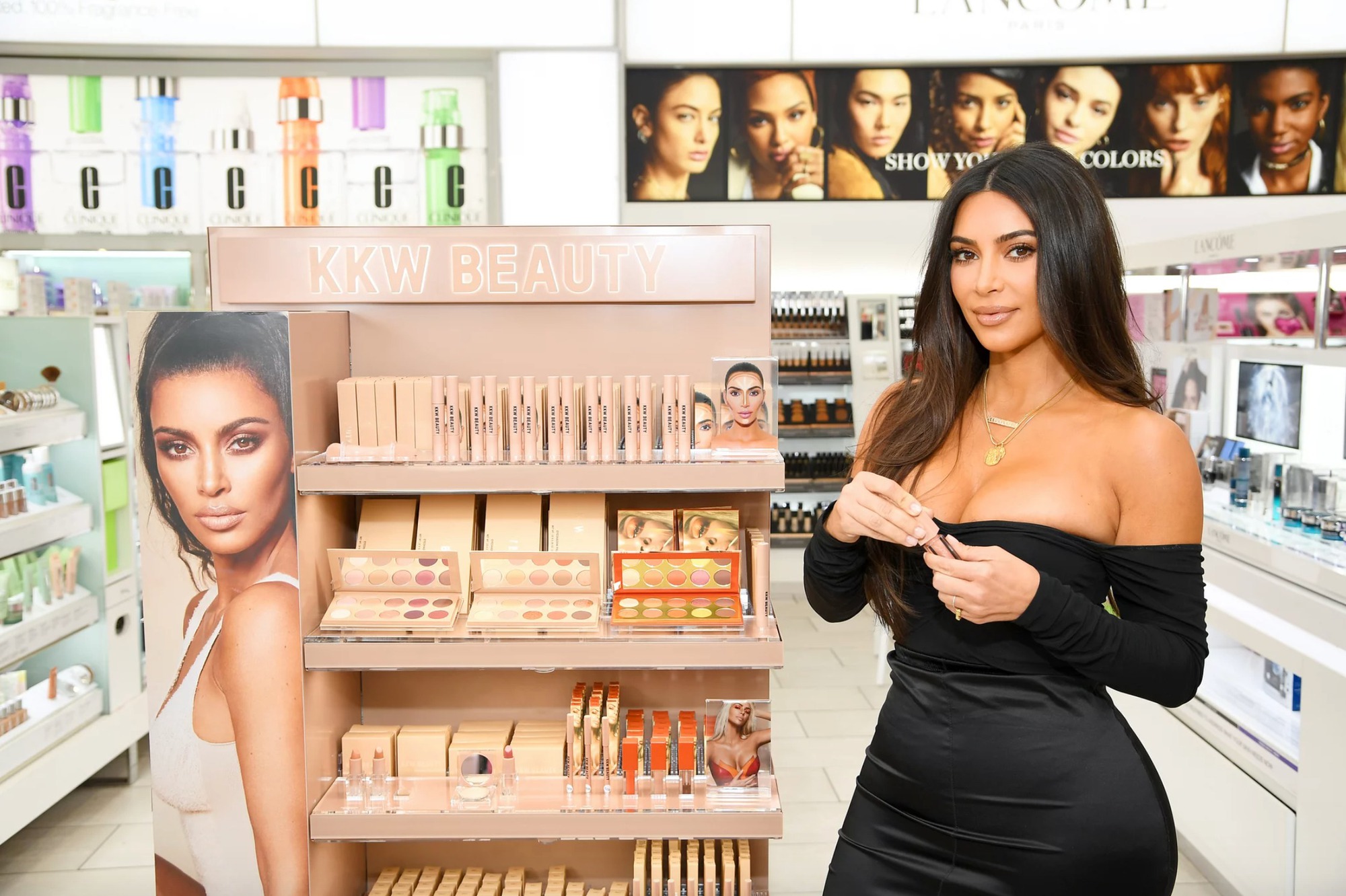 Kim Kardashian xây đế chế tỷ USD từ cuốn băng sex như thế nào?- Ảnh 4.