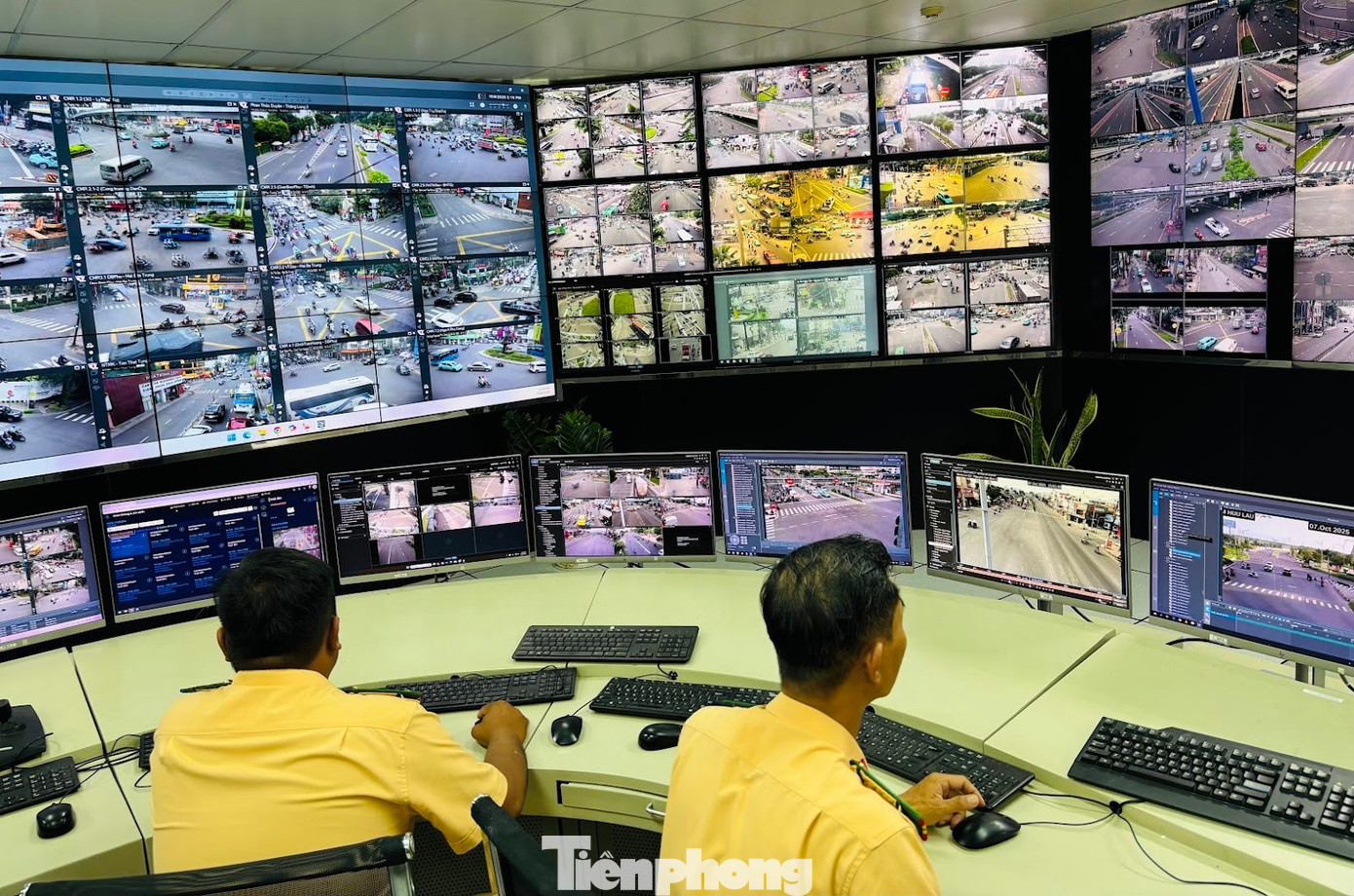'Check in' nơi CSGT giám sát giao thông bằng camera AI ở TPHCM- Ảnh 5.