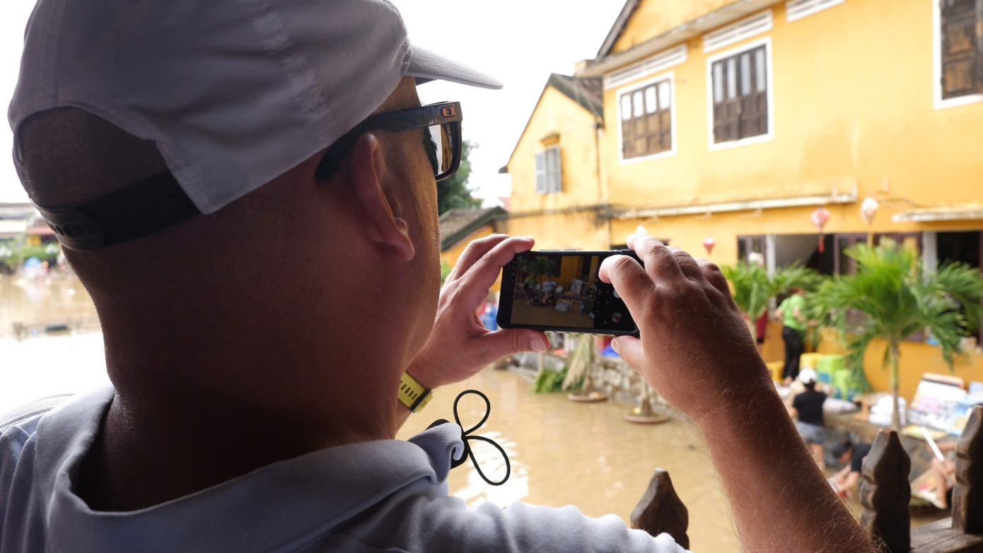 Du khách tấp nập trở lại Hội An- Ảnh 4. Du khách tấp nập trở lại Hội An- Ảnh 4.