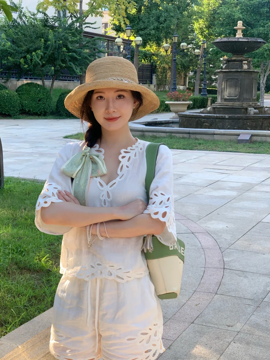 Bật mí gam màu may mắn cho 12 con giáp tuần mới (3/11 - 9/11): Diện khéo là vận đỏ cả tình lẫn tiền- Ảnh 3. Bật mí gam màu may mắn cho 12 con giáp tuần mới (3/11 - 9/11): Diện khéo là vận đỏ cả tình lẫn tiền- Ảnh 3.