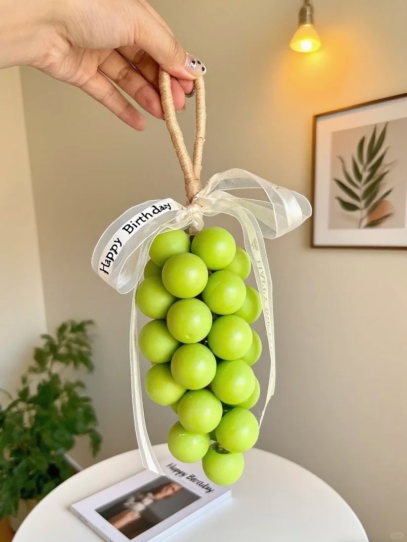 Sau giờ làm, nhiều chị em đua nhau đi  Sau giờ làm, nhiều chị em đua nhau đi