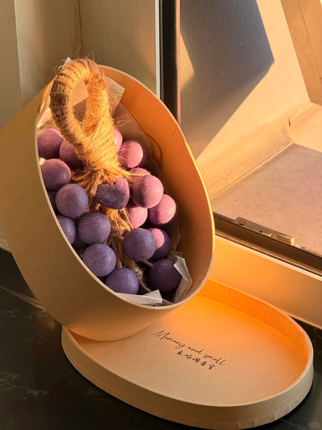 Sau giờ làm, nhiều chị em đua nhau đi  Sau giờ làm, nhiều chị em đua nhau đi