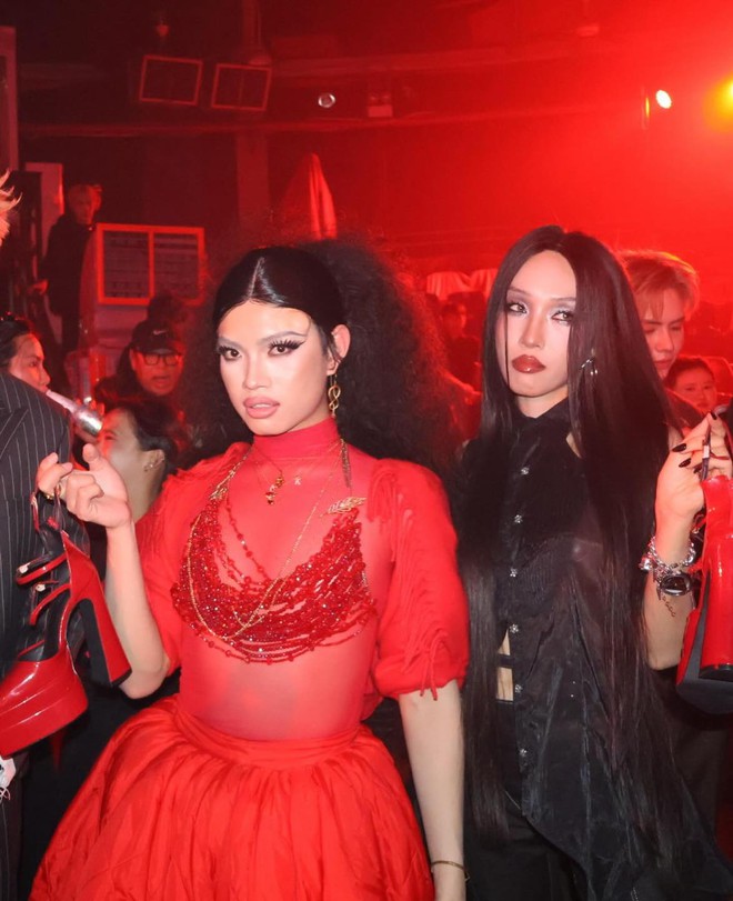 Pháp Kiều định cầm guốc chọi ai đây?- Ảnh 6. Pháp Kiều định cầm guốc chọi ai đây?- Ảnh 6.