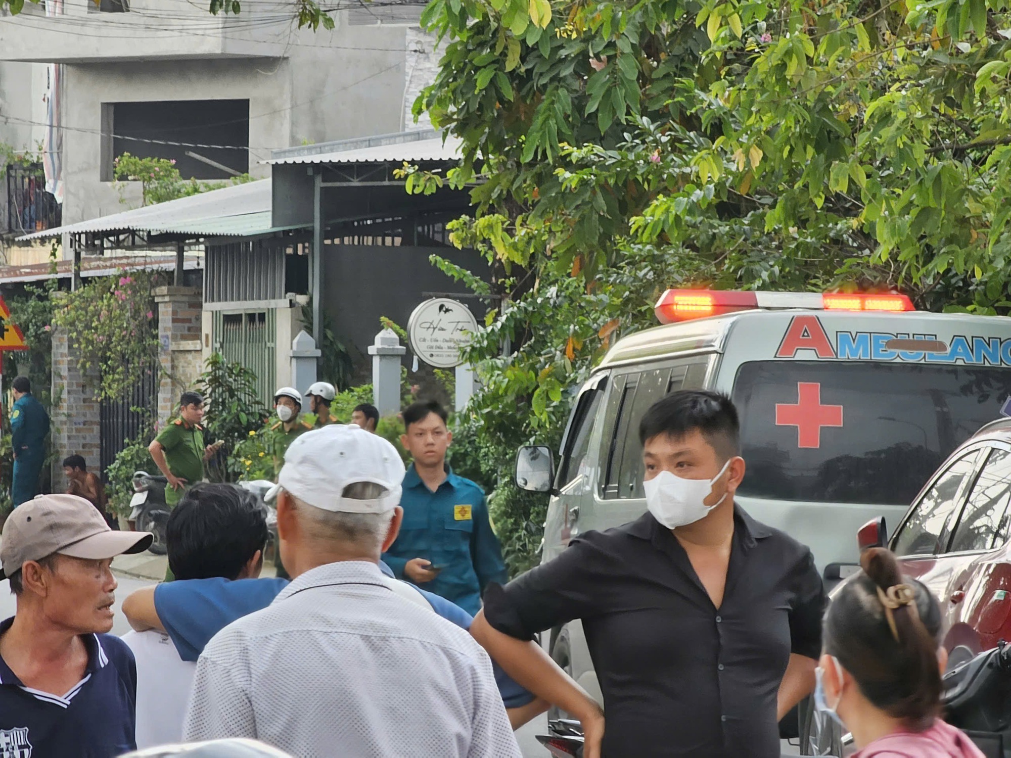 Đã xác định được danh tính cô gái tử vong trong cốp xe ô tô ở TP.HCM- Ảnh 2.