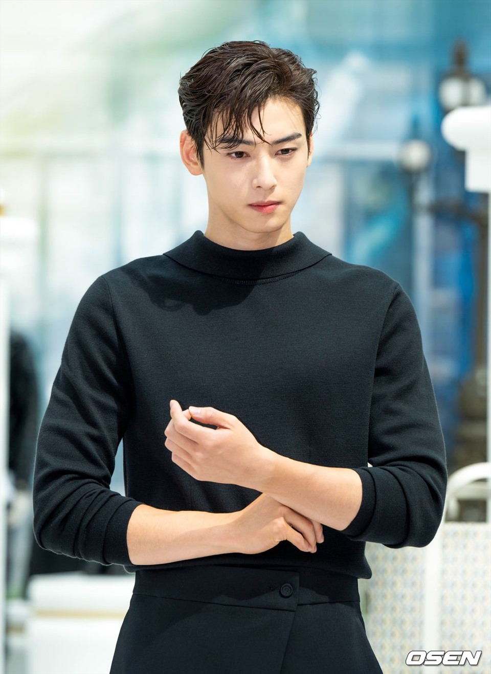 10 diễn viên Hàn Quốc hot nhất thế giới 2025: Hyun Bin xếp sau Kim Soo Hyun, hạng 1 tưởng hết thời rồi cơ mà- Ảnh 11. 10 diễn viên Hàn Quốc hot nhất thế giới 2025: Hyun Bin xếp sau Kim Soo Hyun, hạng 1 tưởng hết thời rồi cơ mà- Ảnh 11.